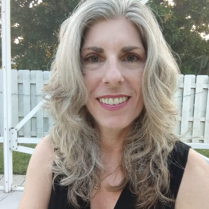 Paula R.